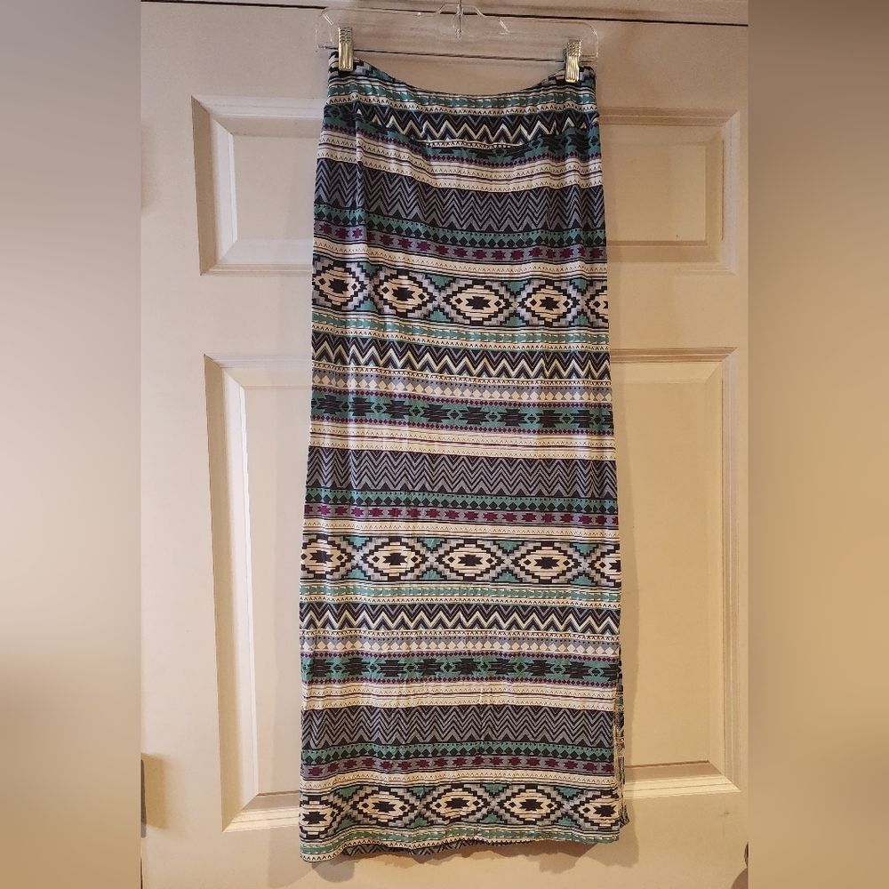 Cato stretchy multicolored Aztec print maxi skirt side slits S